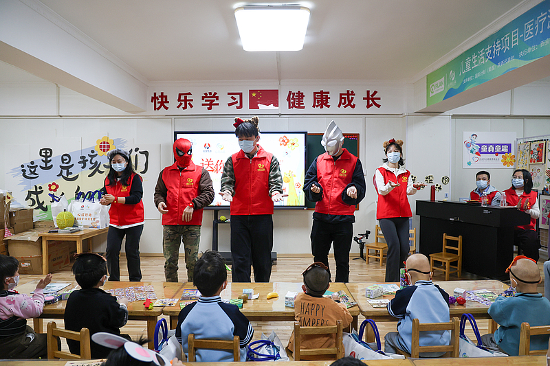 2.8万人的坚守与124万小时的陪伴